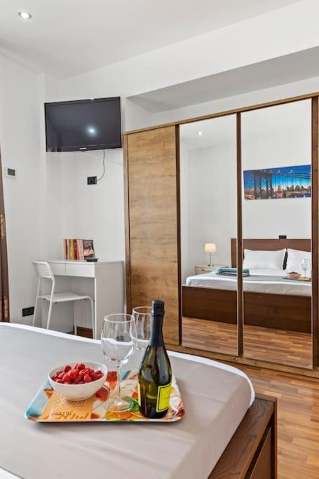Bamboo Ultra Central Apartment Bucureşti Exterior foto